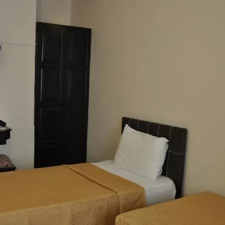 Gth Gloria Guembet Hotell